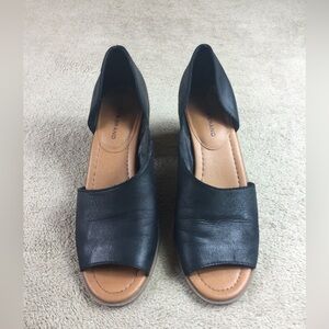 Womens Lucky Brand black leather chunky heels  size 7.5